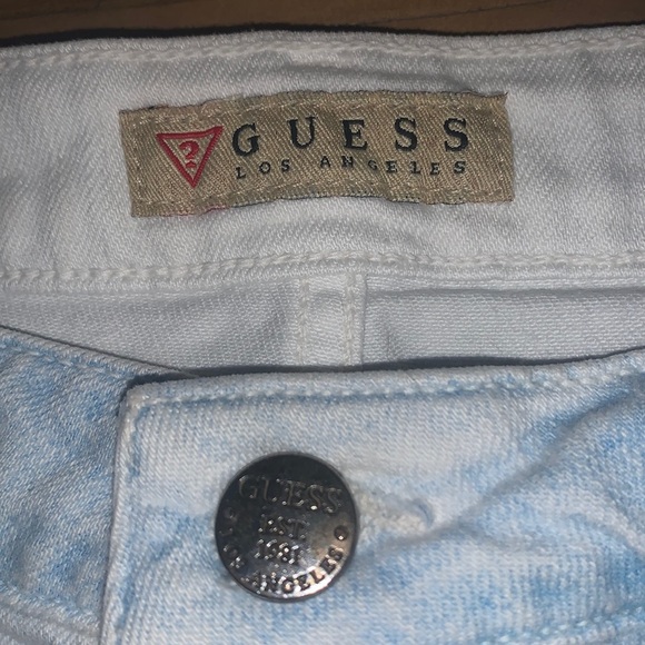 Authentic Guess denim shorts - Picture 2 of 3